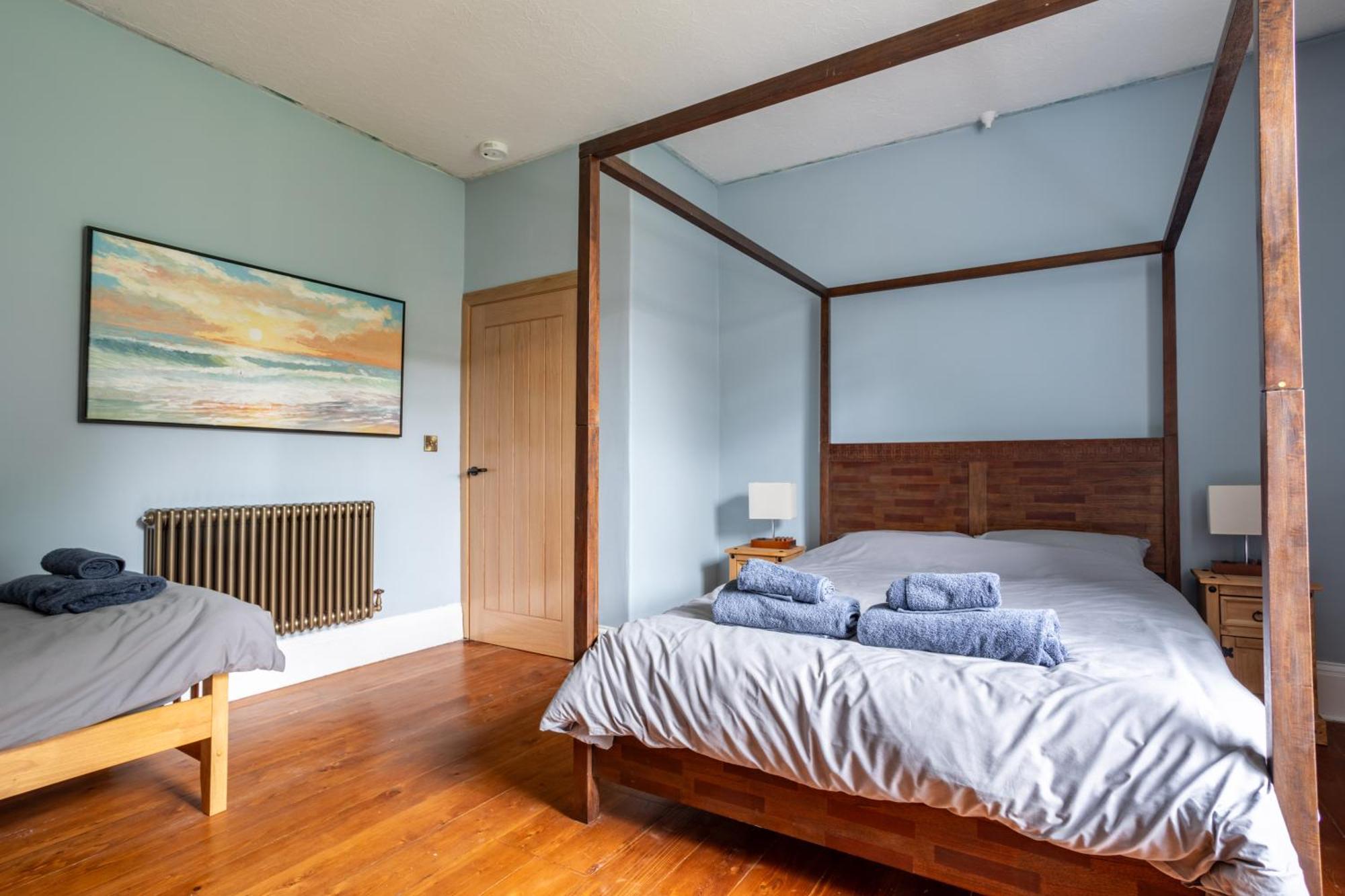 Holmfield House Villa Clayton West Екстериор снимка