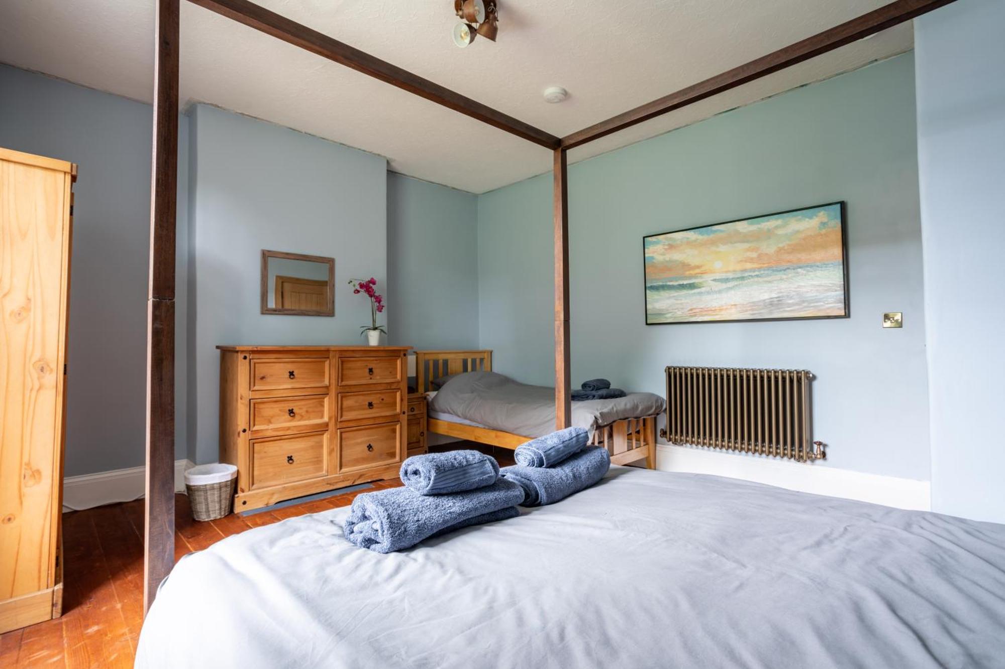 Holmfield House Villa Clayton West Екстериор снимка