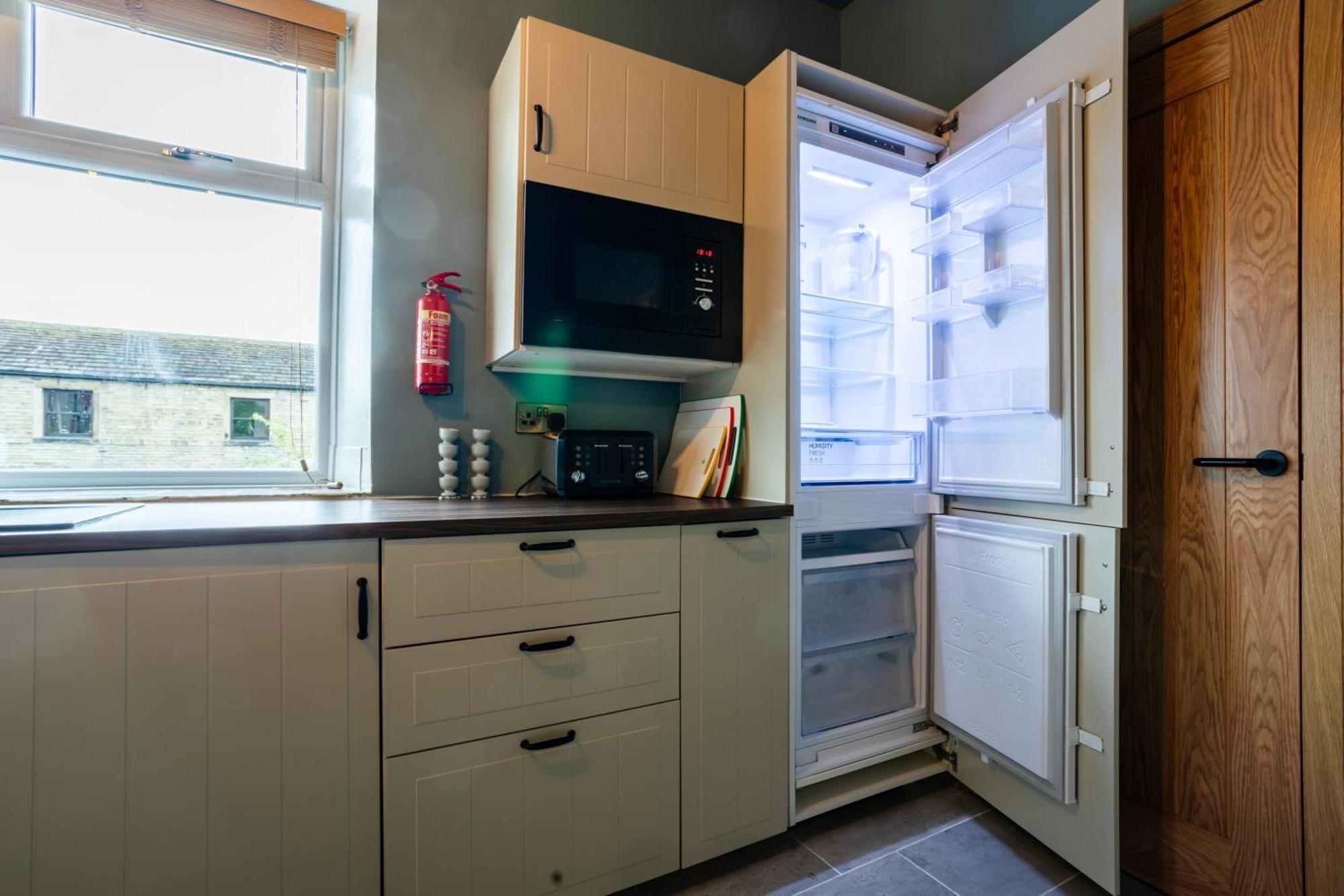 Holmfield House Villa Clayton West Екстериор снимка