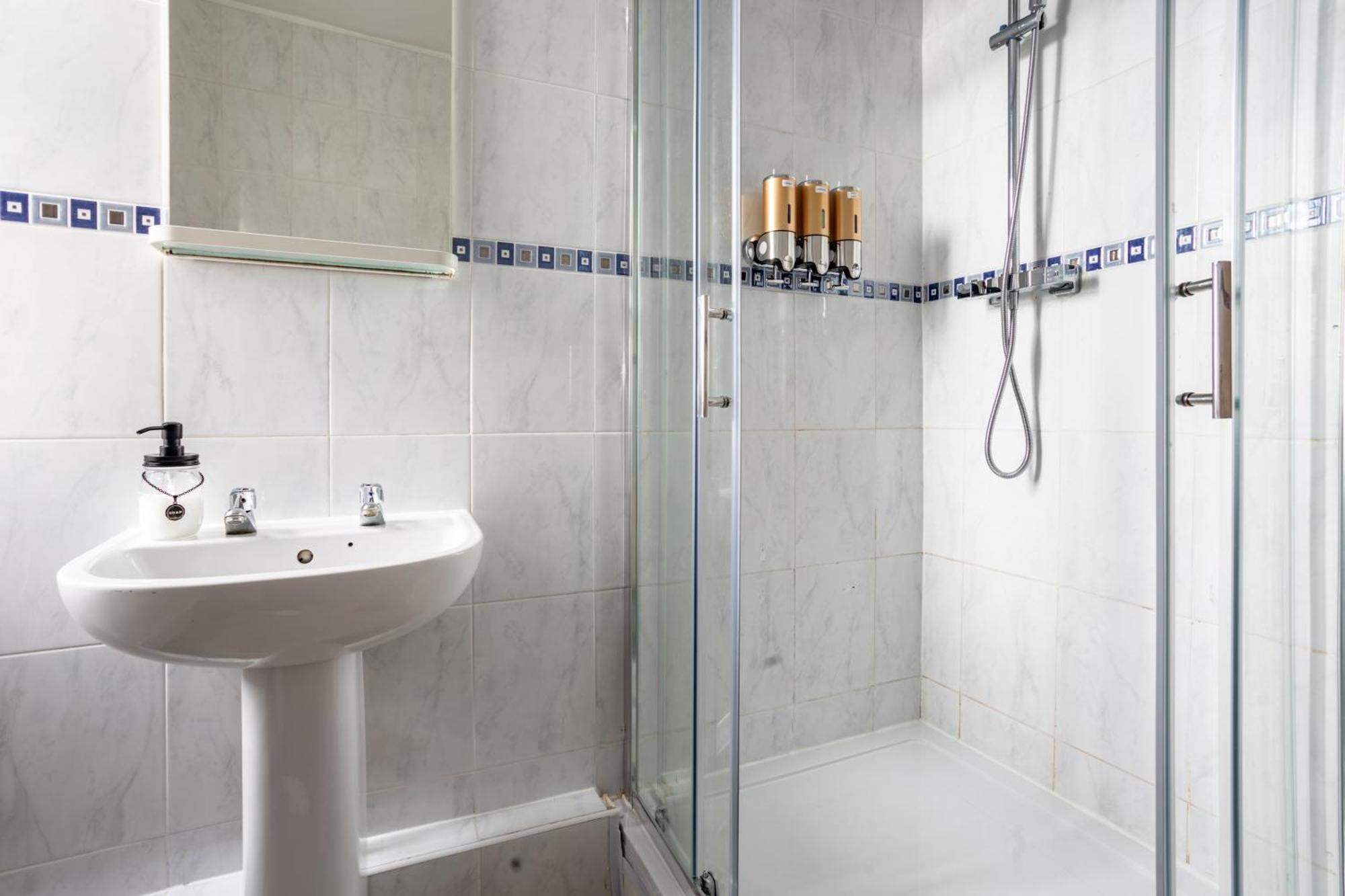 Holmfield House Villa Clayton West Екстериор снимка