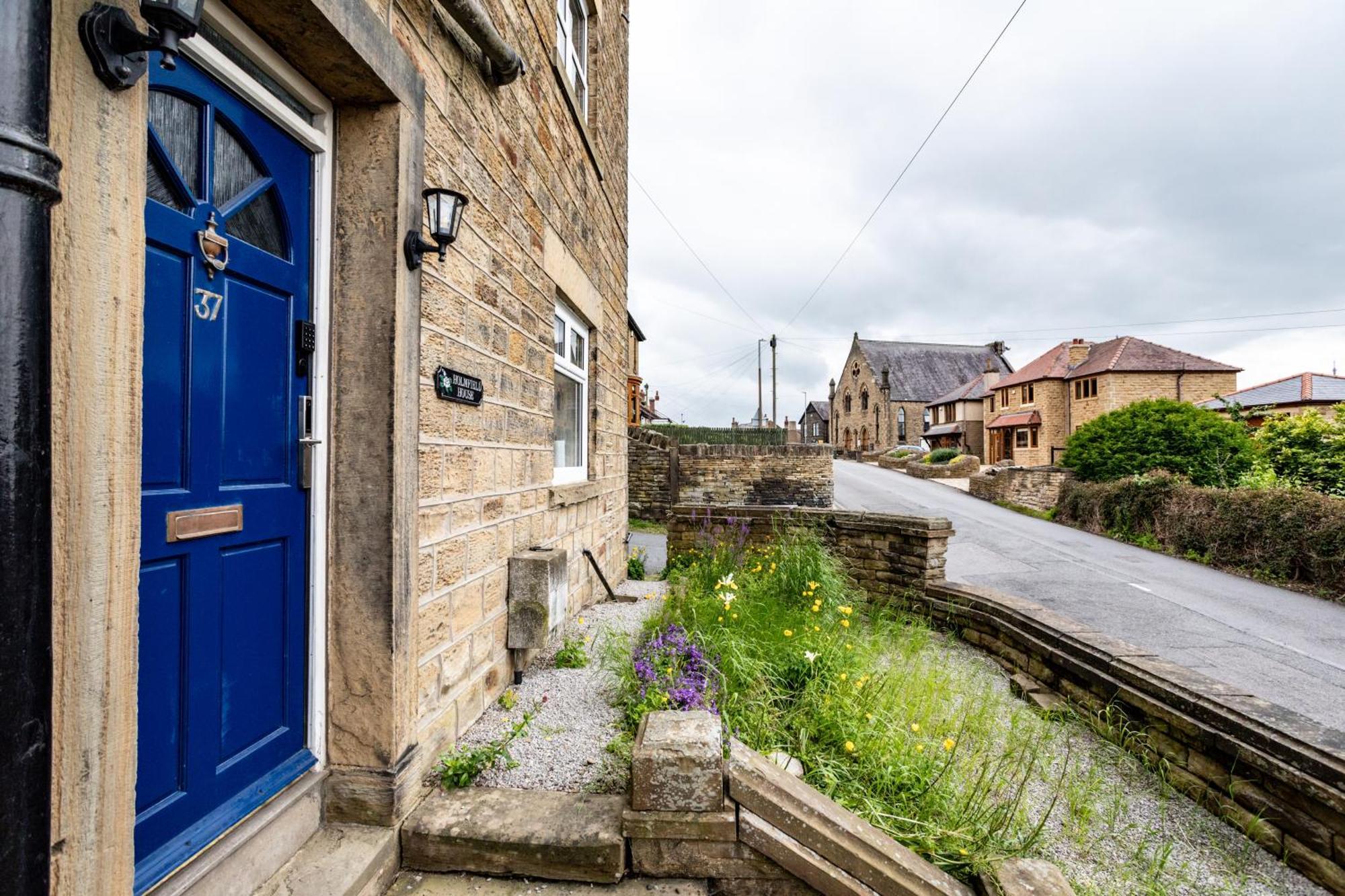 Holmfield House Villa Clayton West Екстериор снимка