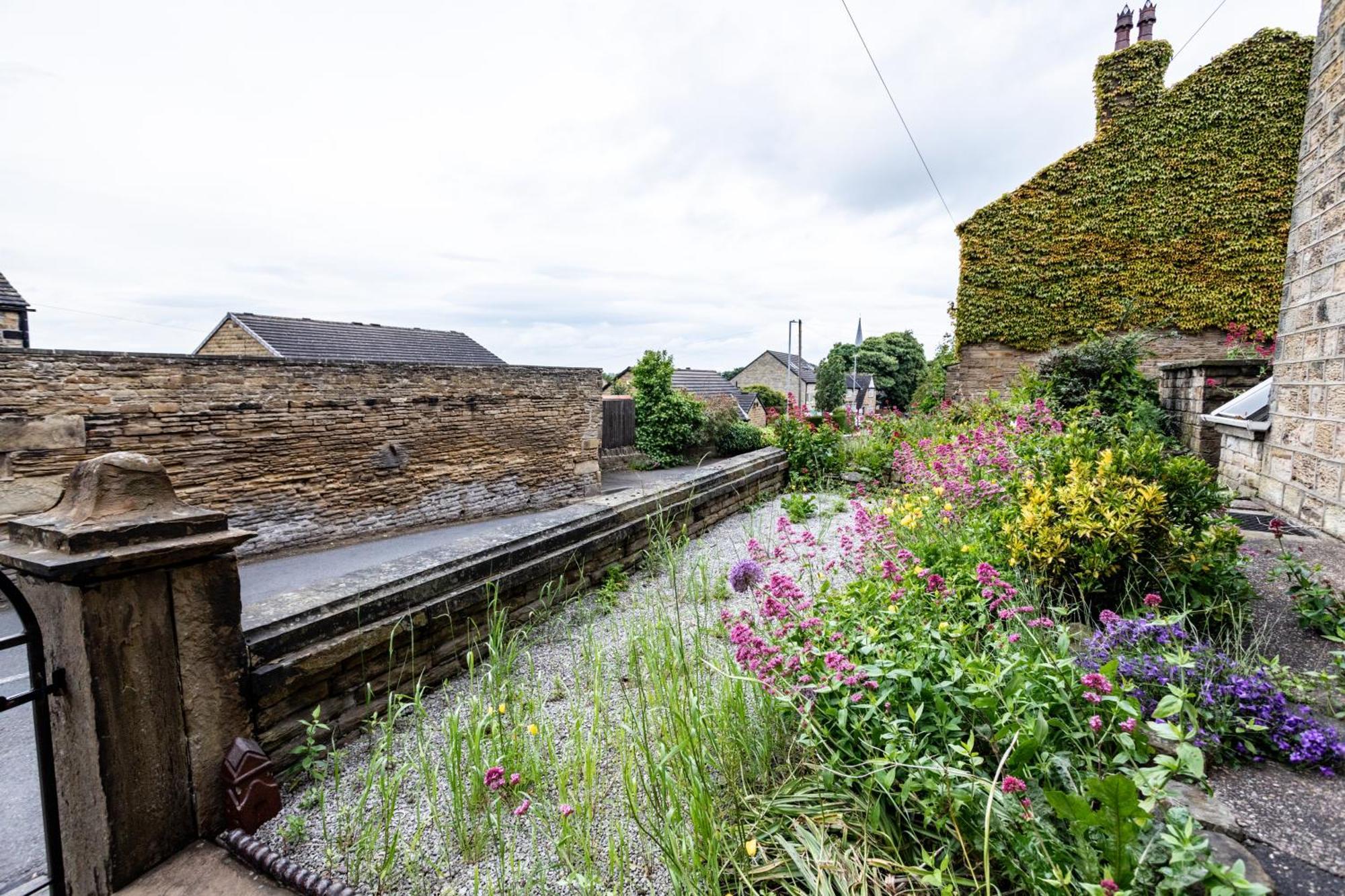 Holmfield House Villa Clayton West Екстериор снимка